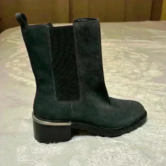 Vince Camuto Ankle Boots Gray Suede - Picture 7 of 12